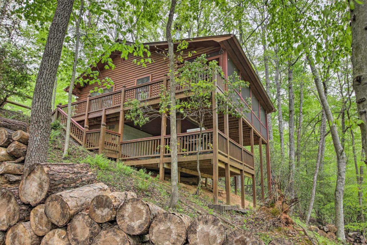 Peaceful Blue Ridge Cabin With Decks And Fire Pit Bagian luar foto